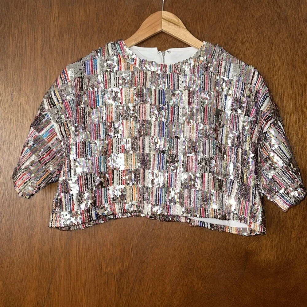 NWOT LIZARD THICKET Multi Sequin Cropped Top - Picture 1 of 3